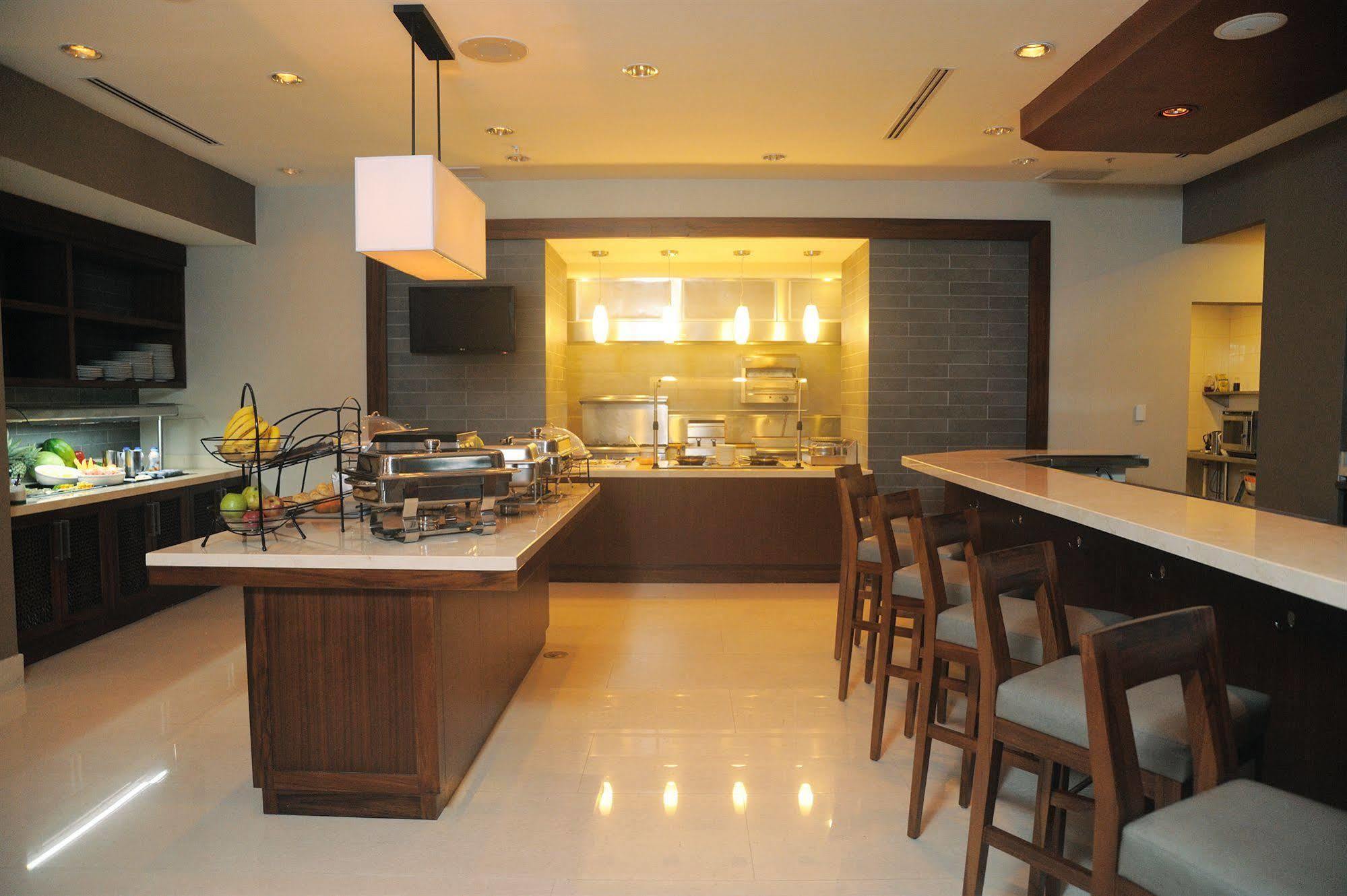 Hilton Garden Inn Panama City Downtown, Panama Extérieur photo